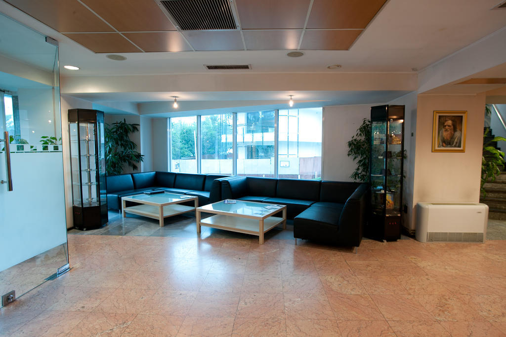 Hotel Dacia Rrt Βουκουρέστι Εξωτερικό φωτογραφία